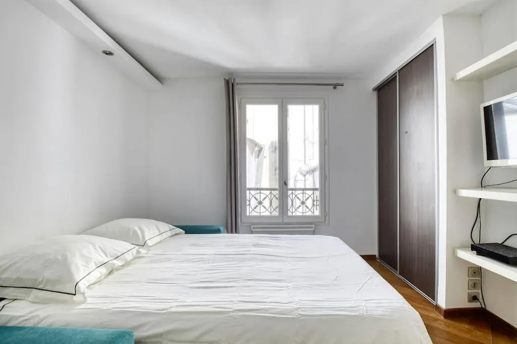 A Deux Pas De L'elysee Luxe Et Confort Au Coeur De * パリ